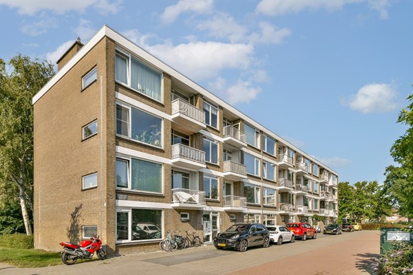 Ruysdaelhof 38, Voorschoten